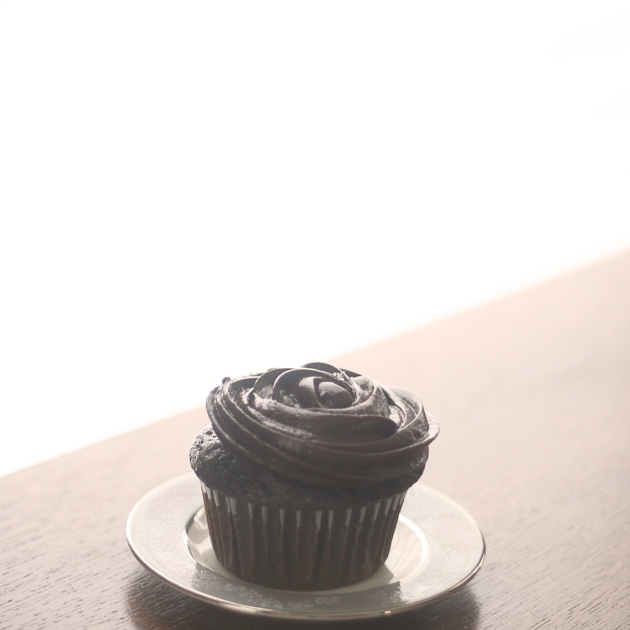 Dark Chocolate Earl Grey Cupcakes, artsntarts.wordpress.com